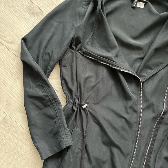 H&M Jacket - Picture 2 of 6